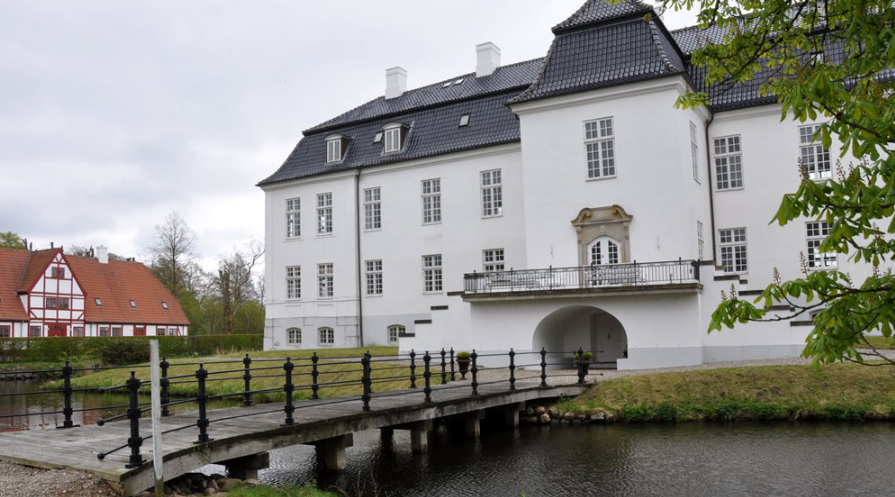 Hvidkilde Gods, Denmark
